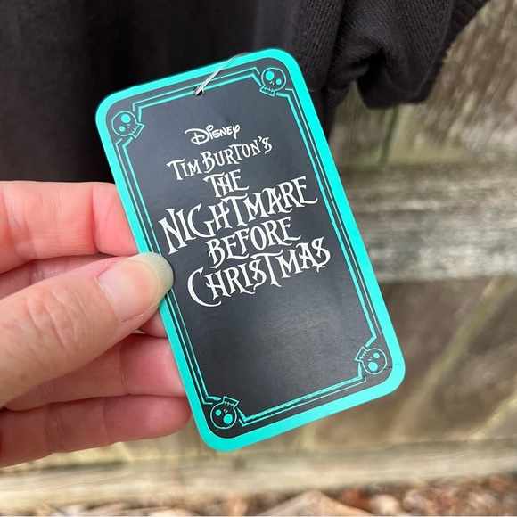 Retired Nightmare Before Christmas Lounge Shirt - Picture 5 of 6